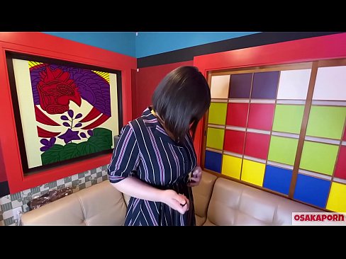 ❤️ Чоң көкүрөктөрү бар жапон сүйкүмдүү секс оюнчуктары менен мастурбация жасап, оргазмга ээ. Ал интервьюсунда өзүнүн башынан өткөн окуялары тууралуу айтып берет. Чоң сиськи жана түктүү киска катуу онтоп жатат. Осакапорн Порно порно ky.xxxlfv.top ☑